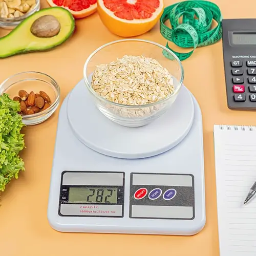Weight Scale with food and calculator